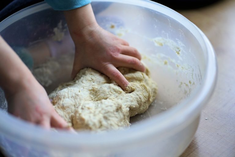 Ways to Keep Your Child Safe in the Kitchen