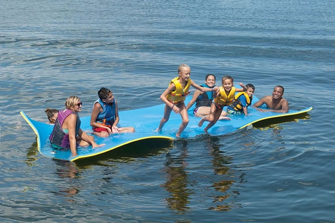 floating water mat