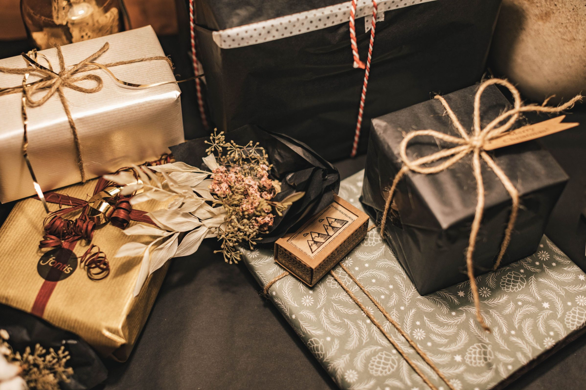 6 Ways To Make Your Gift Extra Special