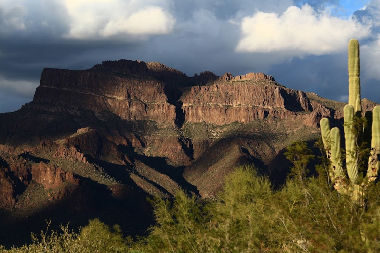 superstition mountains