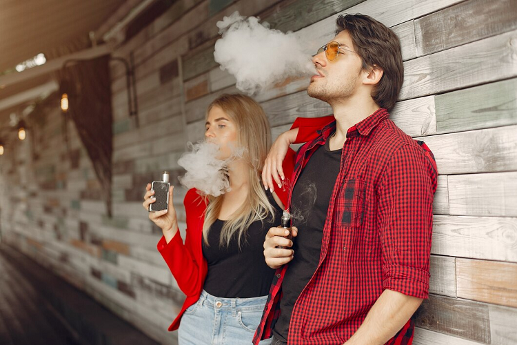 Recognizing the Signs of Student Vaping