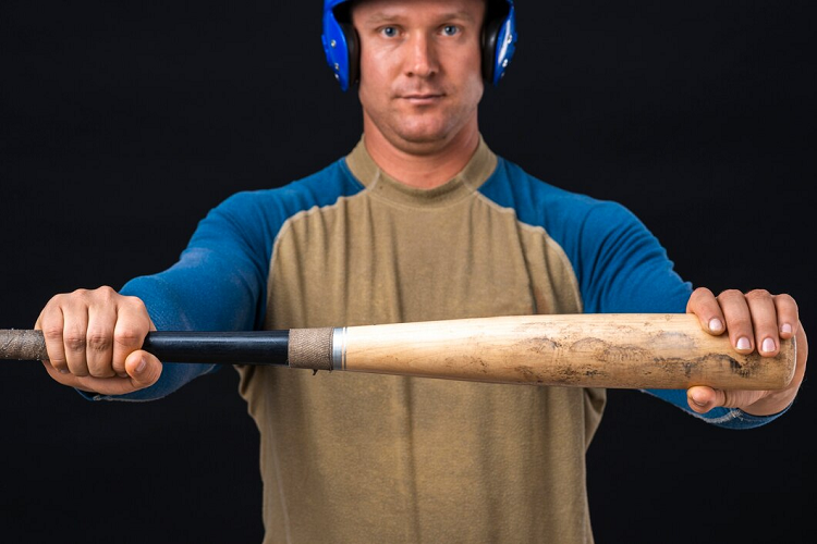 Choose Best Wood Baseball Bat: Types & Benefits